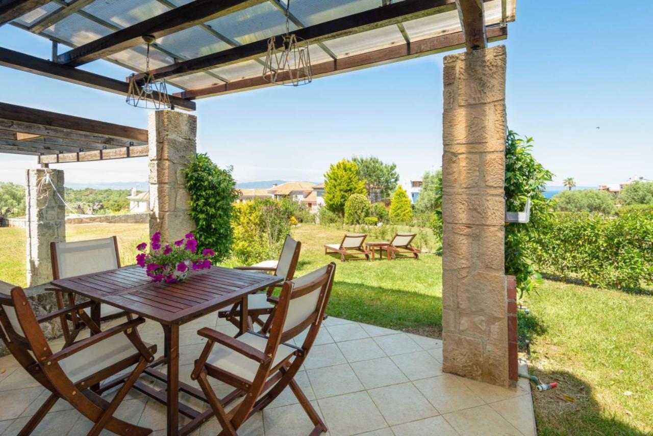 Rastoni Retreats #Feelslikehome Áfitos Exterior foto