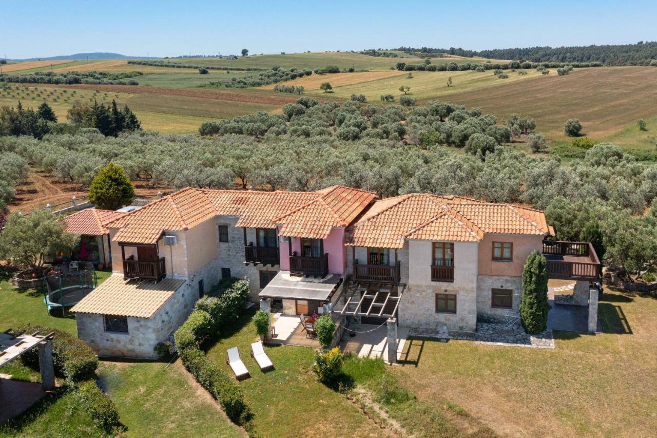 Rastoni Retreats #Feelslikehome Áfitos Exterior foto