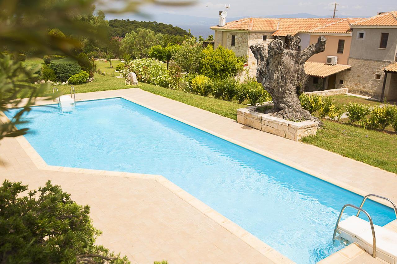 Rastoni Retreats #Feelslikehome Áfitos Exterior foto